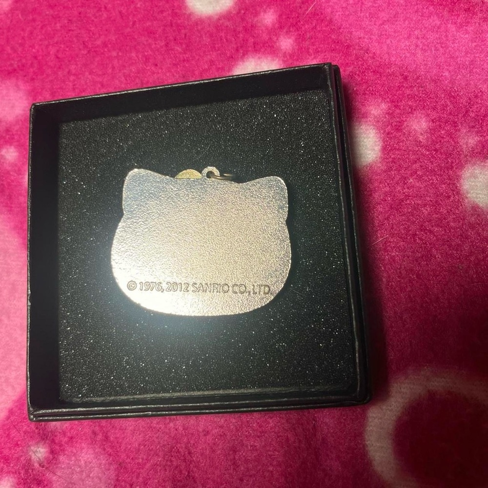 2012 Sanrio Hello Kitty Bling Rhinestone Necklace Pendant Only - Picture 3 of 3